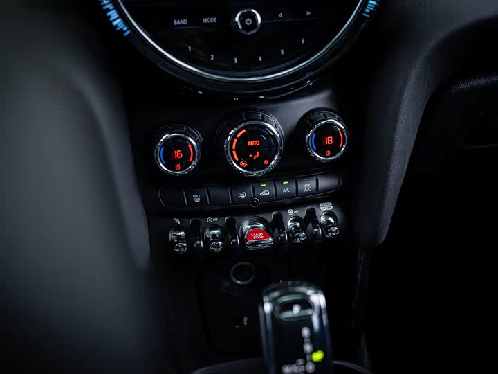 MINI Hatch — фото 17