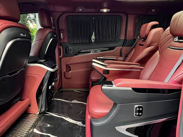 Ford Tourneo — фото 9
