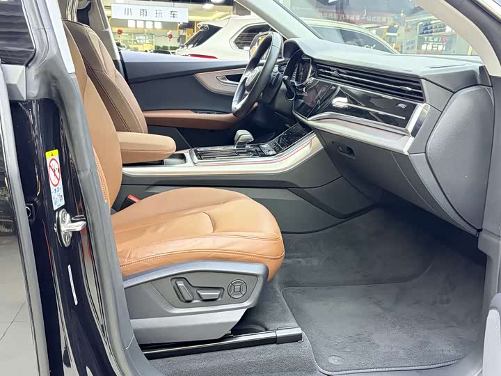 Audi Q8 2019 45 TFSI — фото 12