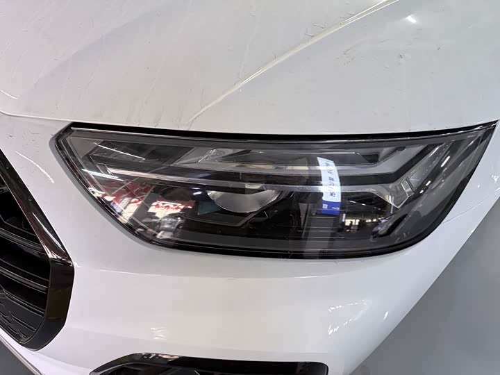 Audi Q5L 2025 40 TFSI — фото 4