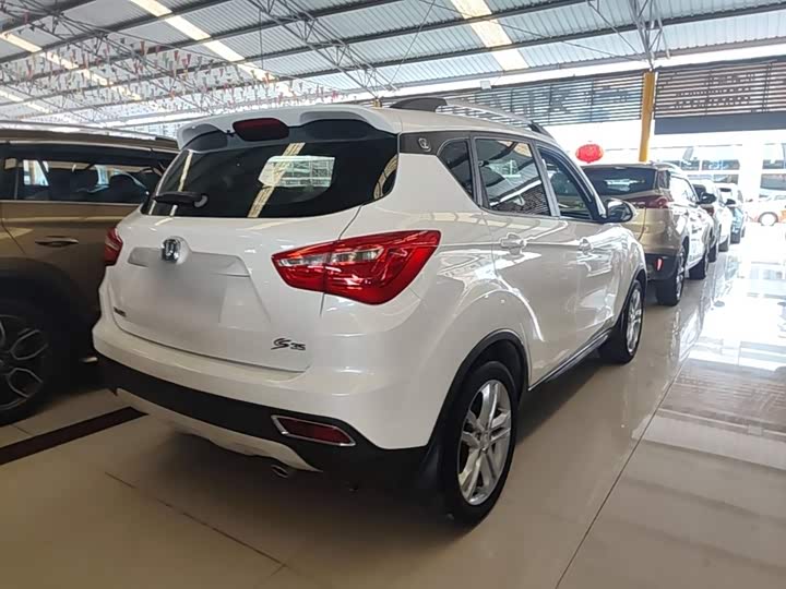 Changan CS35 2017 1.6 L MTLuxury — фото 7