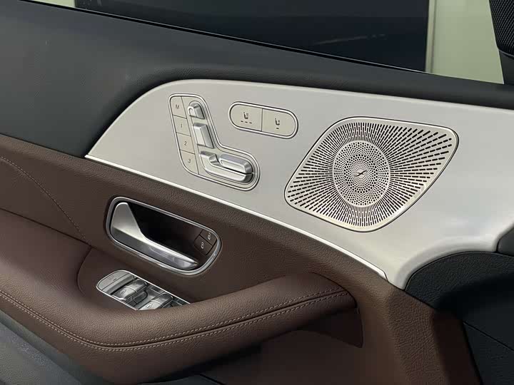 Mercedes-Benz GLS 2025 GLS 450 4 MATIC — фото 7