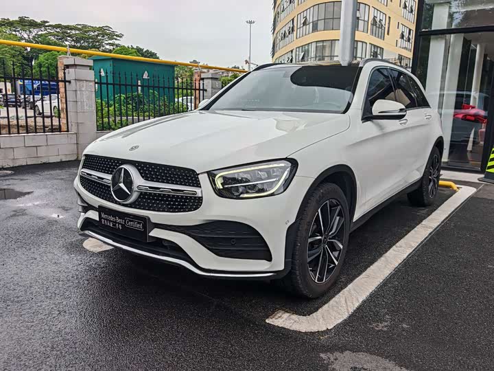 Mercedes-Benz GLC 2021 GLC 260 L 4 MATIC Luxury — фото 1