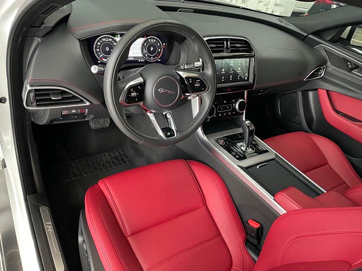 Jaguar XEL 2021 2.0 T 250 PS R-DYNAMIC S — фото 7