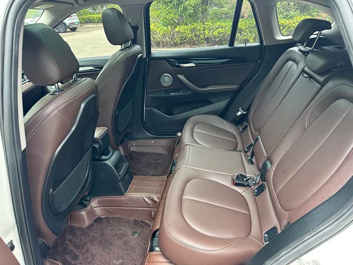 BMW X1 2021 s Drive 20 Li — фото 39