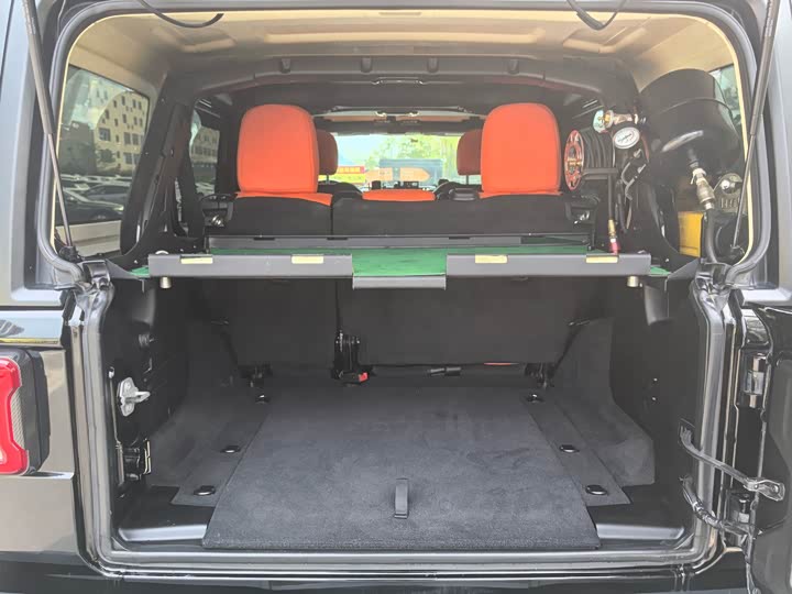 Jeep Wrangler — фото 10