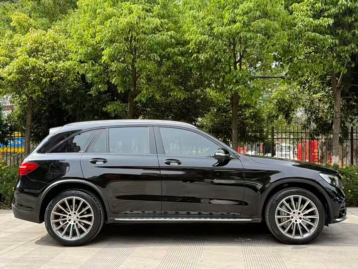 Mercedes-Benz GLC 2017 AMG GLC 43 4 MATIC — фото 18
