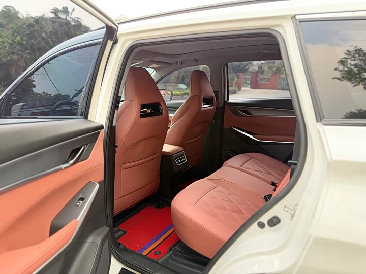 Changan CS75 PLUS 2023 2.0 T ATPremium — фото 5