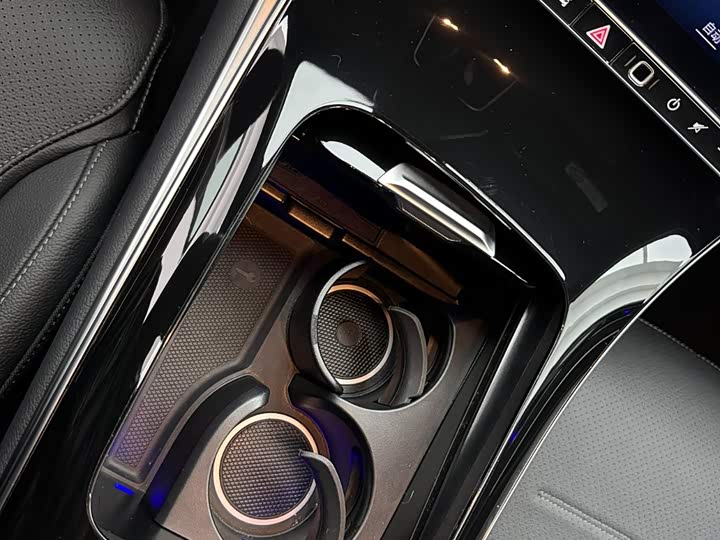 Mercedes-Benz GLC 2023 GLC 300 L 4 MATIC 5 — фото 12