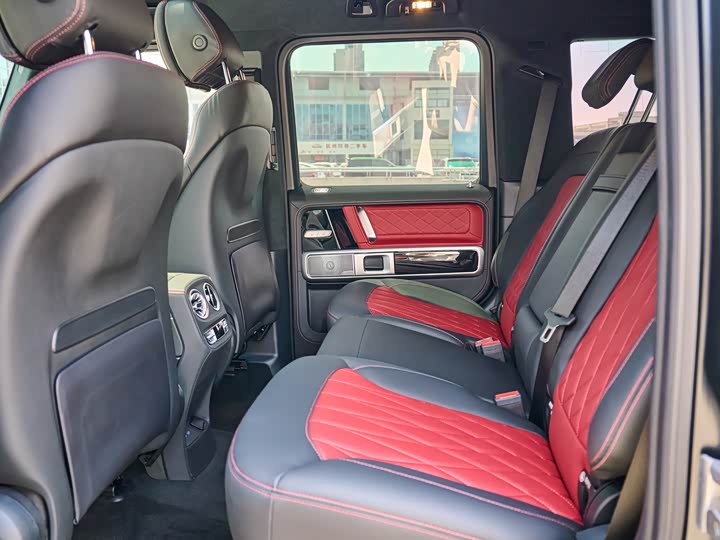 Mercedes-Benz G-Class 2025 AMG G 63 — фото 18