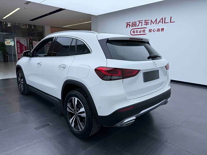 Mercedes-Benz GLA 2023 GLA 220 — фото 3