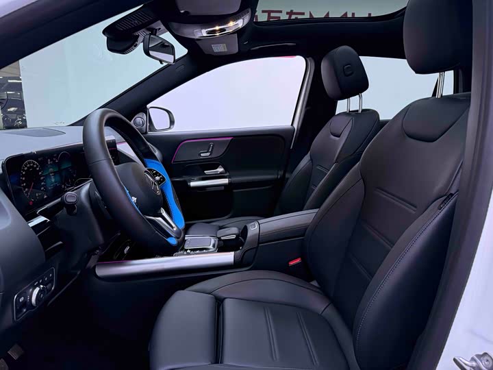 Mercedes-Benz GLA 2023 GLA 220 — фото 9