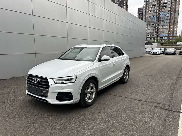 Audi Q3 2018 30 TFSI — фото 1