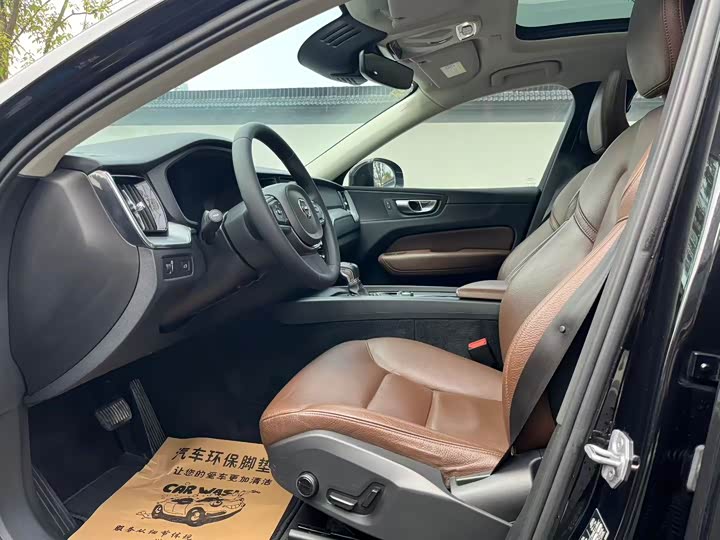Volvo XC60 2019 T 5 4 WD VI — фото 9