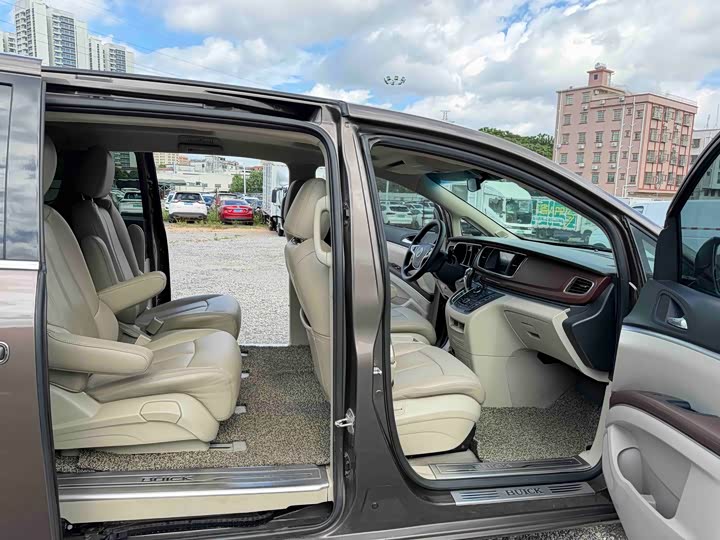 Buick GL8 25S комфорт V — фото 12