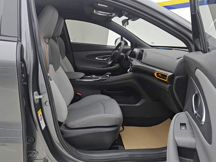 Changan UNI-T 2022 1.5 T Premium — фото 8
