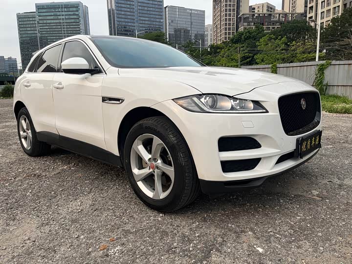 Jaguar F-PACE 2020 2.0 T — фото 2