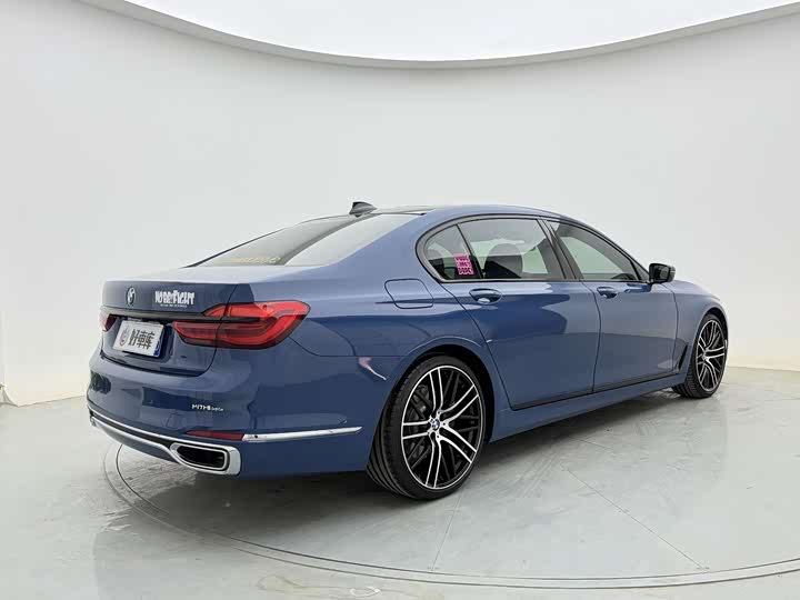 BMW 7-Series 2018 730 Li Leading — фото 5