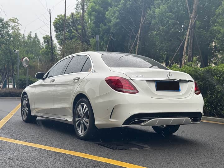 Mercedes-Benz C-Class 2018 C 200 L — фото 12