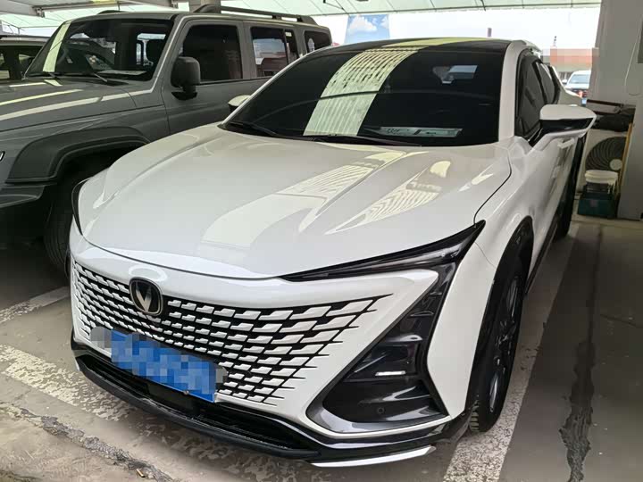 Changan UNI-T 2023 1.5 T Premium — фото 2