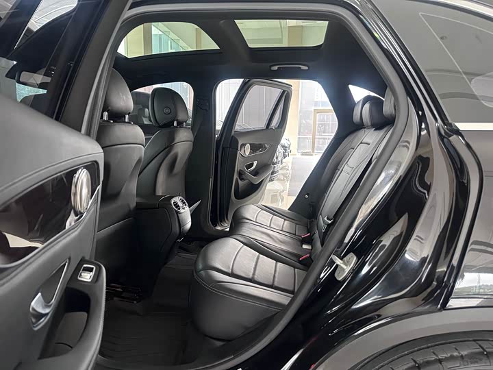 Mercedes-Benz GLC 260 4MATIC динамик — фото 9