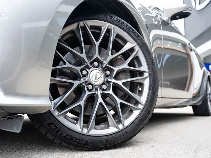 Lexus IS 2015 200t F SPORT — фото 7