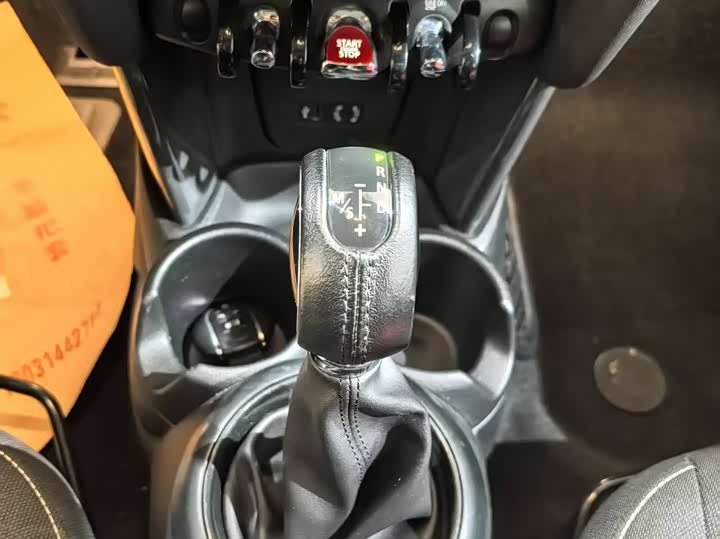 MINI Hatch — фото 13