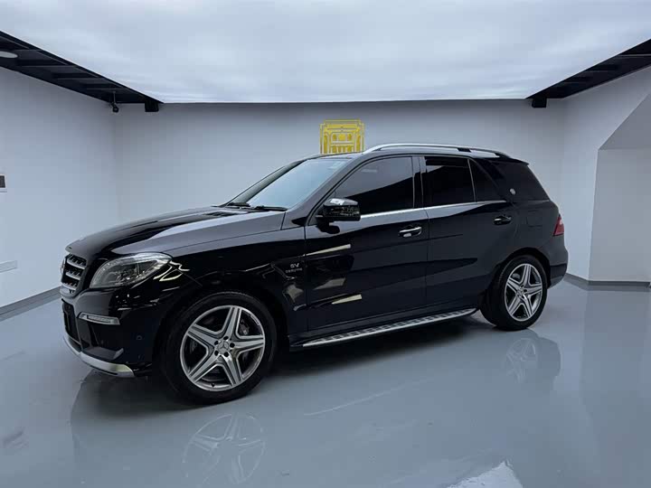 Mercedes-Benz M-Class 2015 AMG ML 63 — фото 1