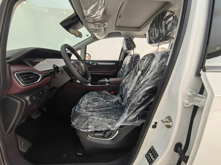 Trumpchi M6 2025 MAX 270 T WDCT — фото 7