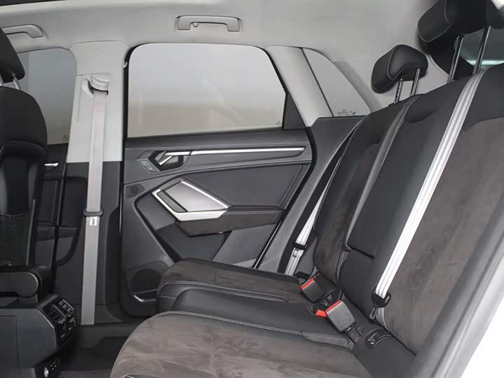 Audi Q3 2019 40 TFSI quattro — фото 9