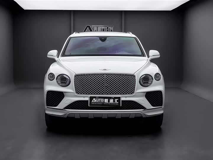 Bentley Bentayga — фото 2