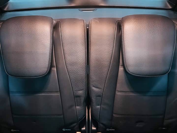 Mercedes-Benz GLS 2018 GLS 500 4 MATIC — фото 23