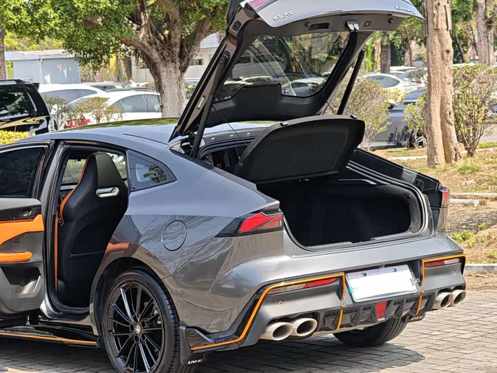 Changan UNI-V 2023 1.5 T — фото 15