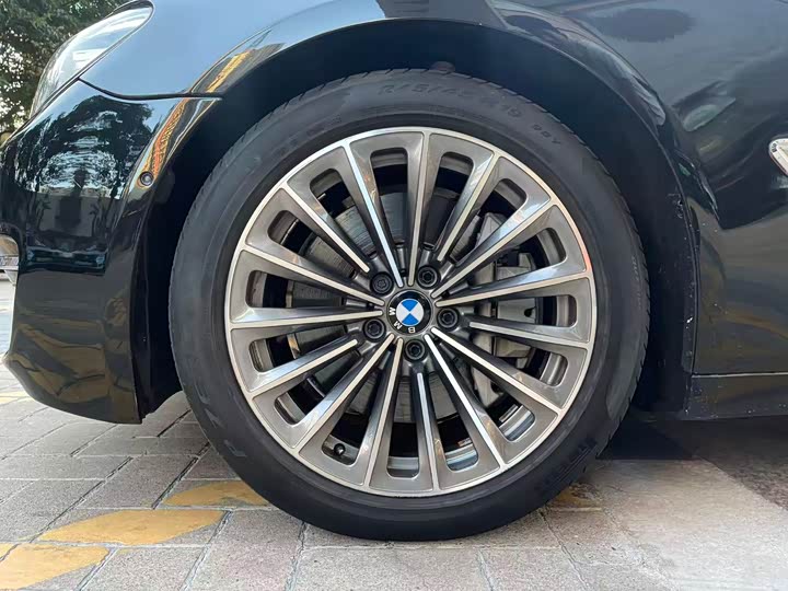 BMW 7-Series 2013 750 Li x Drive — фото 16