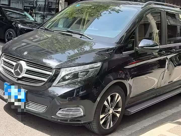 Mercedes-Benz V-Class 2017 V 260 L — фото 4