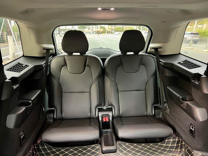 Volvo XC90 2020 T 6 7 — фото 19
