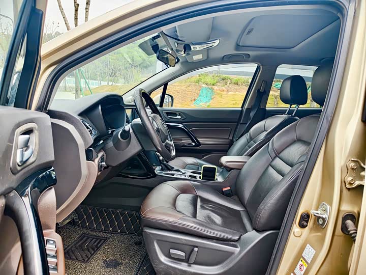 Trumpchi GS4 2017 235 T AT 2 WD — фото 4