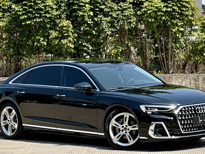 Audi A8 2023 A 8 L 50 TFSI quattro — фото 3