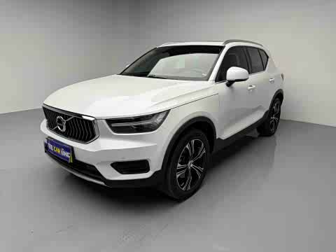 Volvo XC40 2022 T 4 WD — фото 24