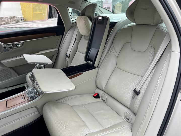 Volvo S90 Hybrid 2019 T 8 E Hybrid 3 VI — фото 19