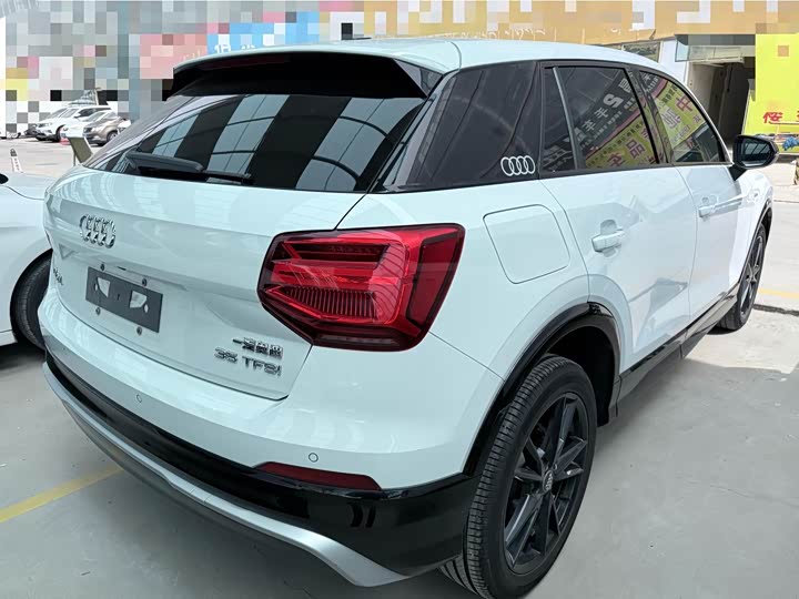 Audi Q2L 2021 35 TFSI — фото 19