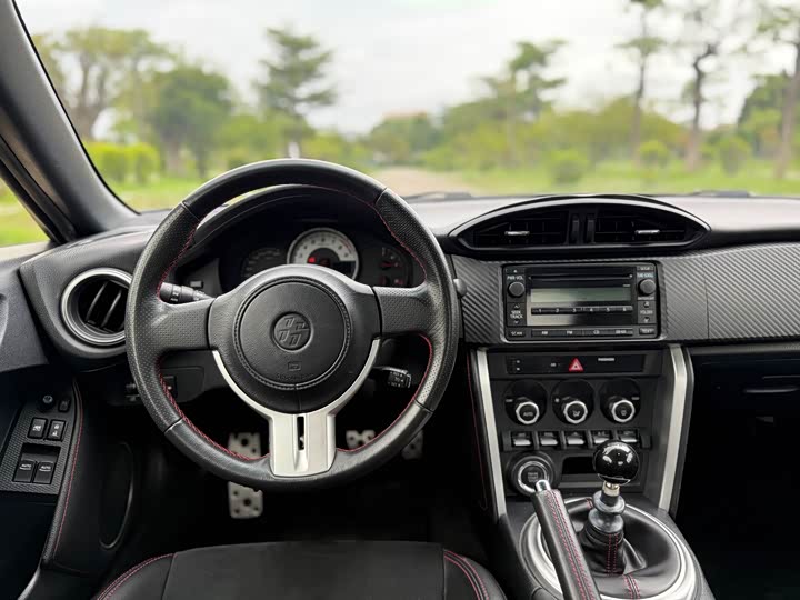 Toyota 86 2017 2.0 L MTLuxury — фото 13