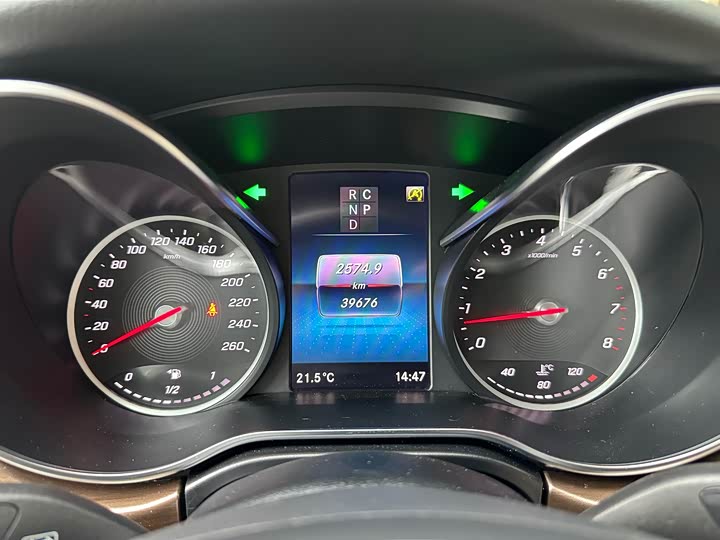 Mercedes-Benz V-Class 2022 V 260 L — фото 4
