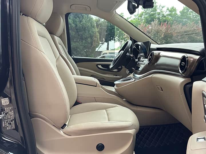 Mercedes-Benz V-Class 2022 V 260 L — фото 10