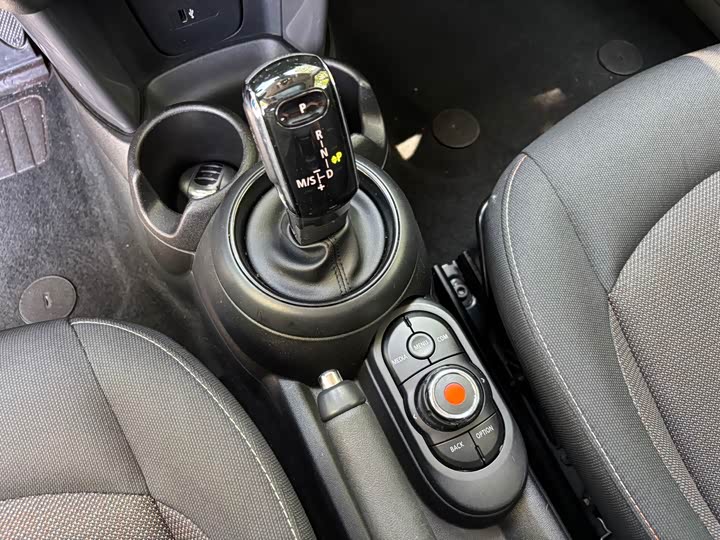 MINI Hatch — фото 13
