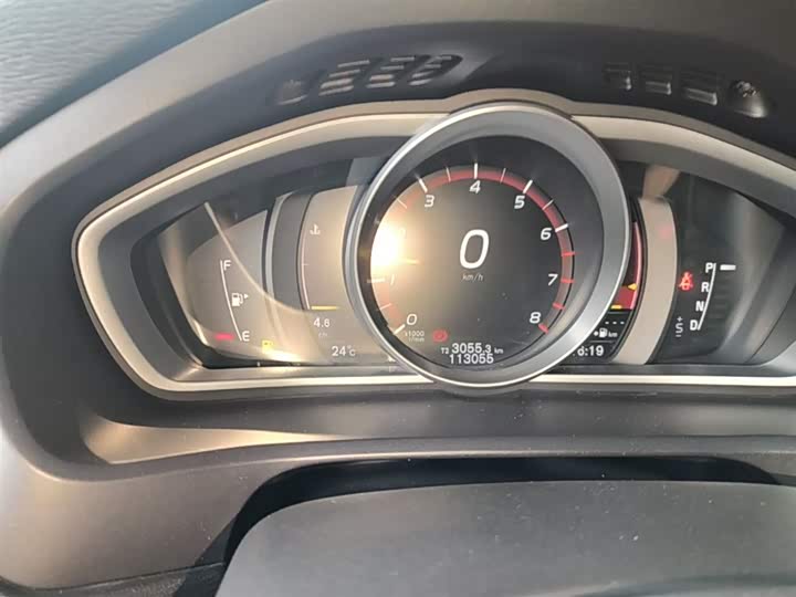 Volvo V40 2019 T 3 — фото 12