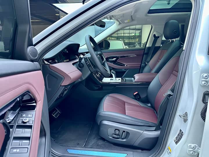 Land Rover Range Rover Evoque — фото 7