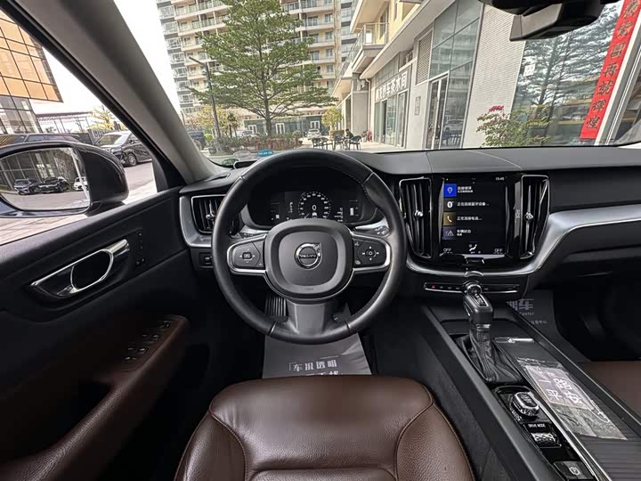 Volvo XC60 2020 T 5 4 WD — фото 16