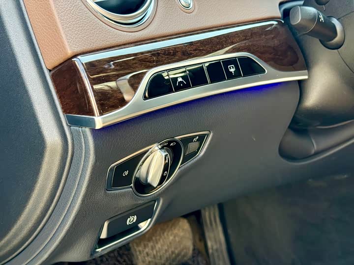 Mercedes-Benz S-Class 2019 S 320 L — фото 14
