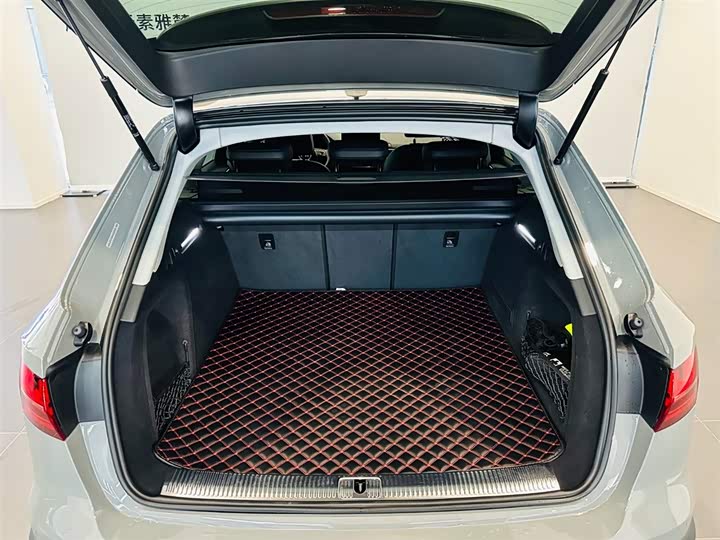 Audi A4 2022 allroad quattro — фото 6
